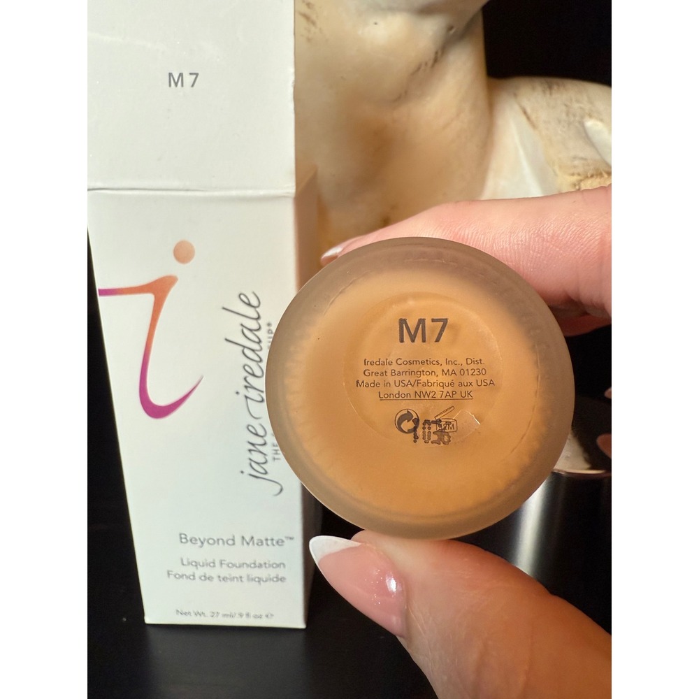 Jane Iredale Beyond Matte Liquid Foundation Shade M7 0.9 fl oz New in Box - Picture 2 of 2
